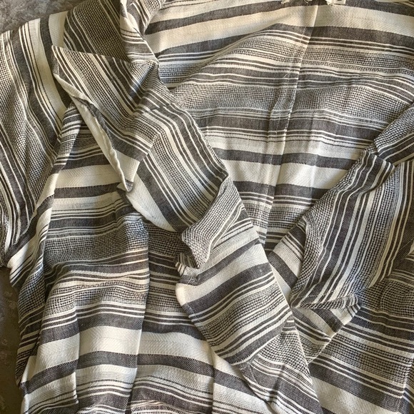 NEW REVOLVE Tularosa Selma Wrap Ruffle Crop Top - Picture 5 of 10